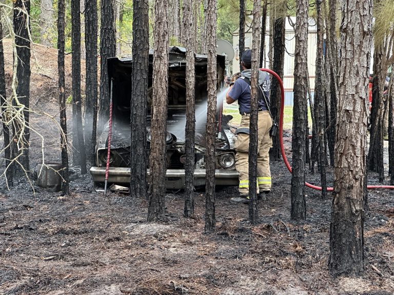 Burned abandoned car | Photo: Patrick Priest