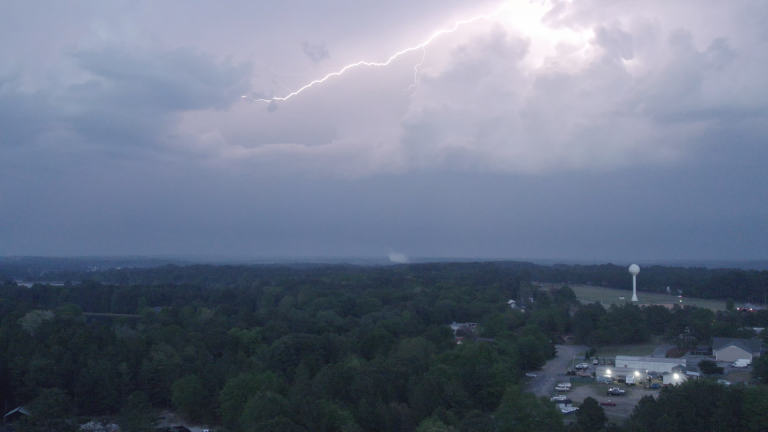 Lightning seen in Seven Lakes | Photo: Patrick Priest
