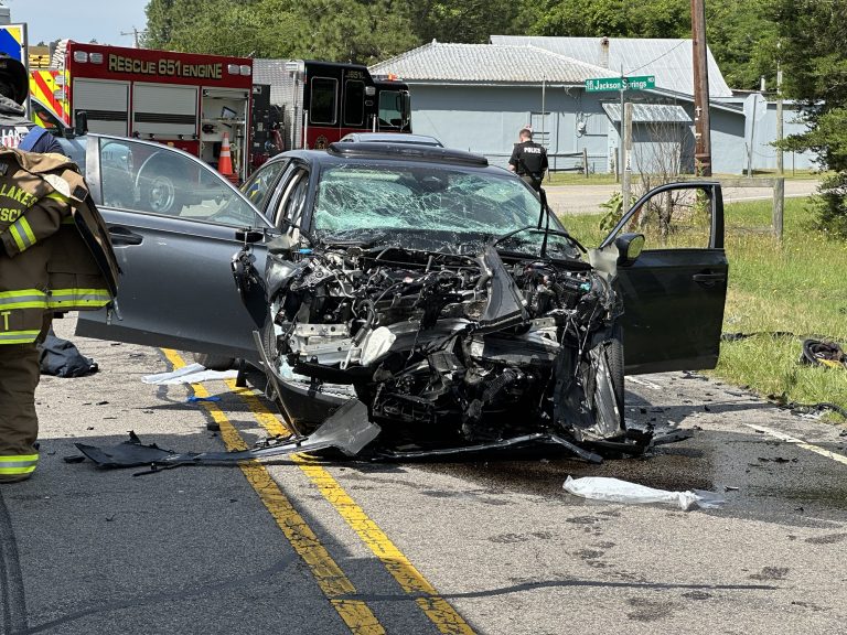 Near head-on collision closes Hwy 73, 2 people airlifted