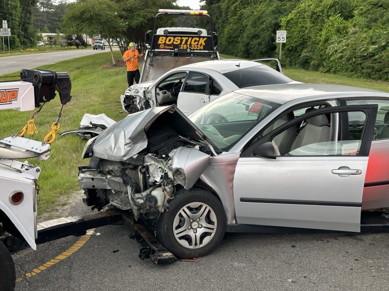 3 injured in U.S. 1 South crash, traffic detoured
