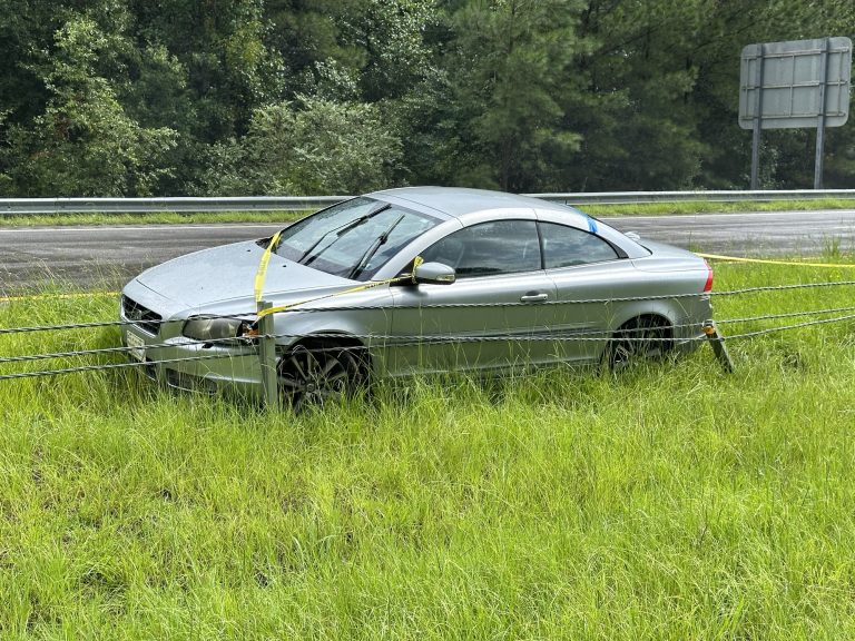 Single-vehicle crash on U.S. 1 injures one person