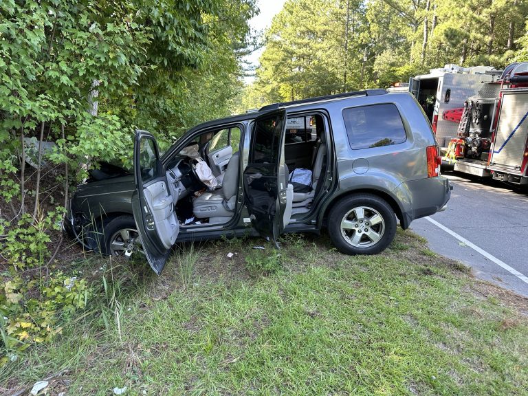 2 injured after crashing into tree off 15-501 south of Carthage