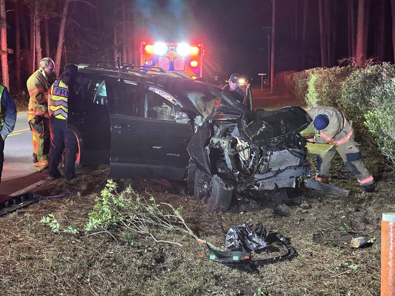 Thanksgiving crash closes Linden Road, driver arrested