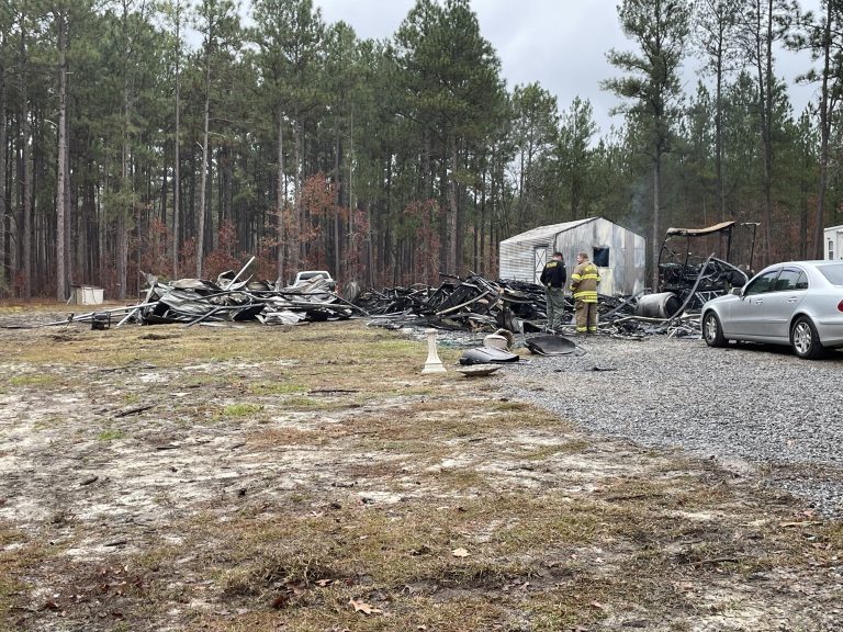 Two campers destroyed by fire on Thanksgiving morning