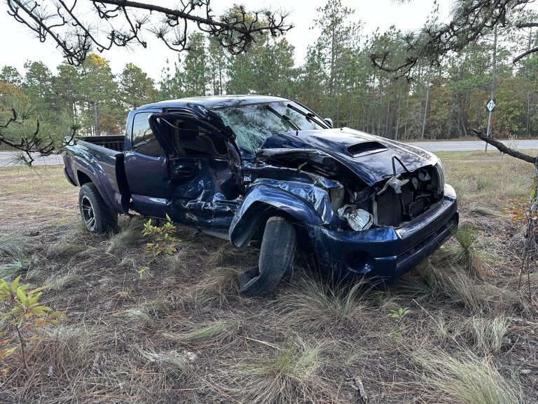 2-vehicle wreck closes part of Beulah Hill Church Road