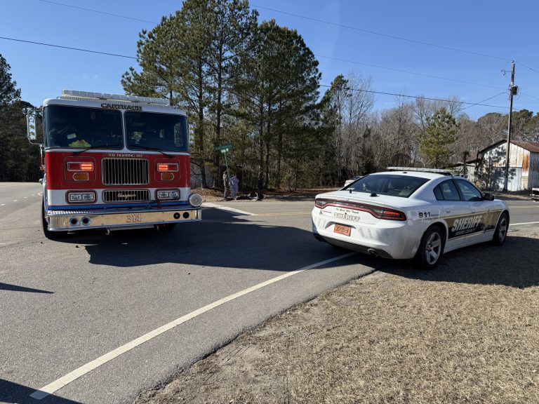 Two-vehicle crash closes McCrimmon Road in Carthage