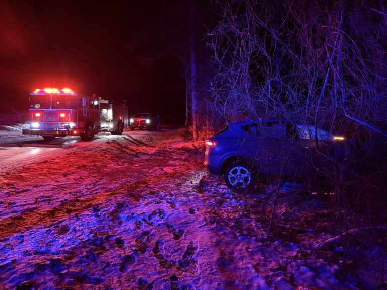Icy roads contribute to 2 crashes a half mile apart within minutes