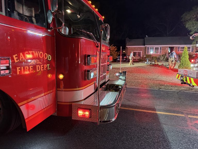 Eastwood homeowner’s quick thinking prevents spread of kitchen fire