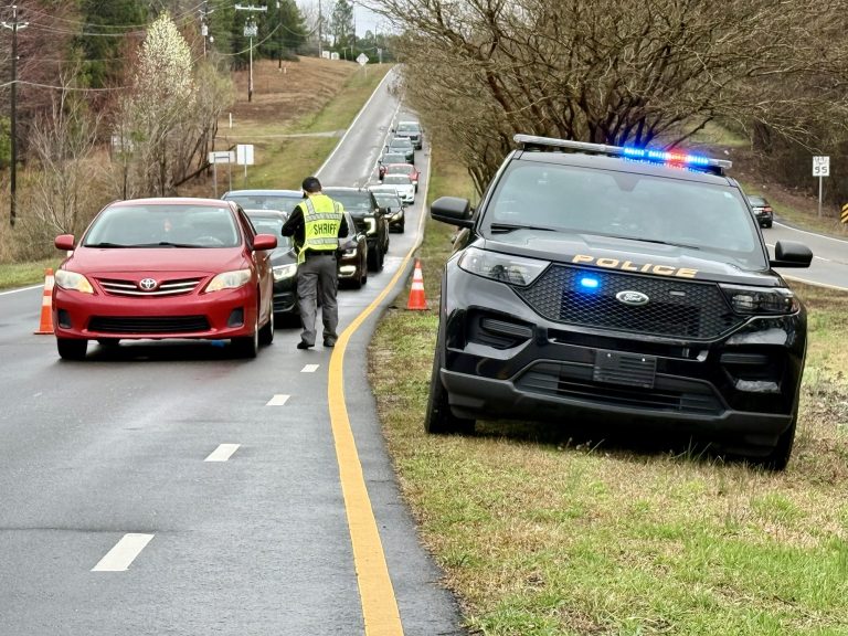 VIDEO: Pinebluff checkpoint leads to 2 arrests, over 40 charges