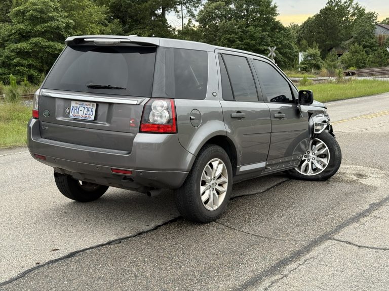 Three-vehicle crash causes major delays on NC 211 near West End Elementary